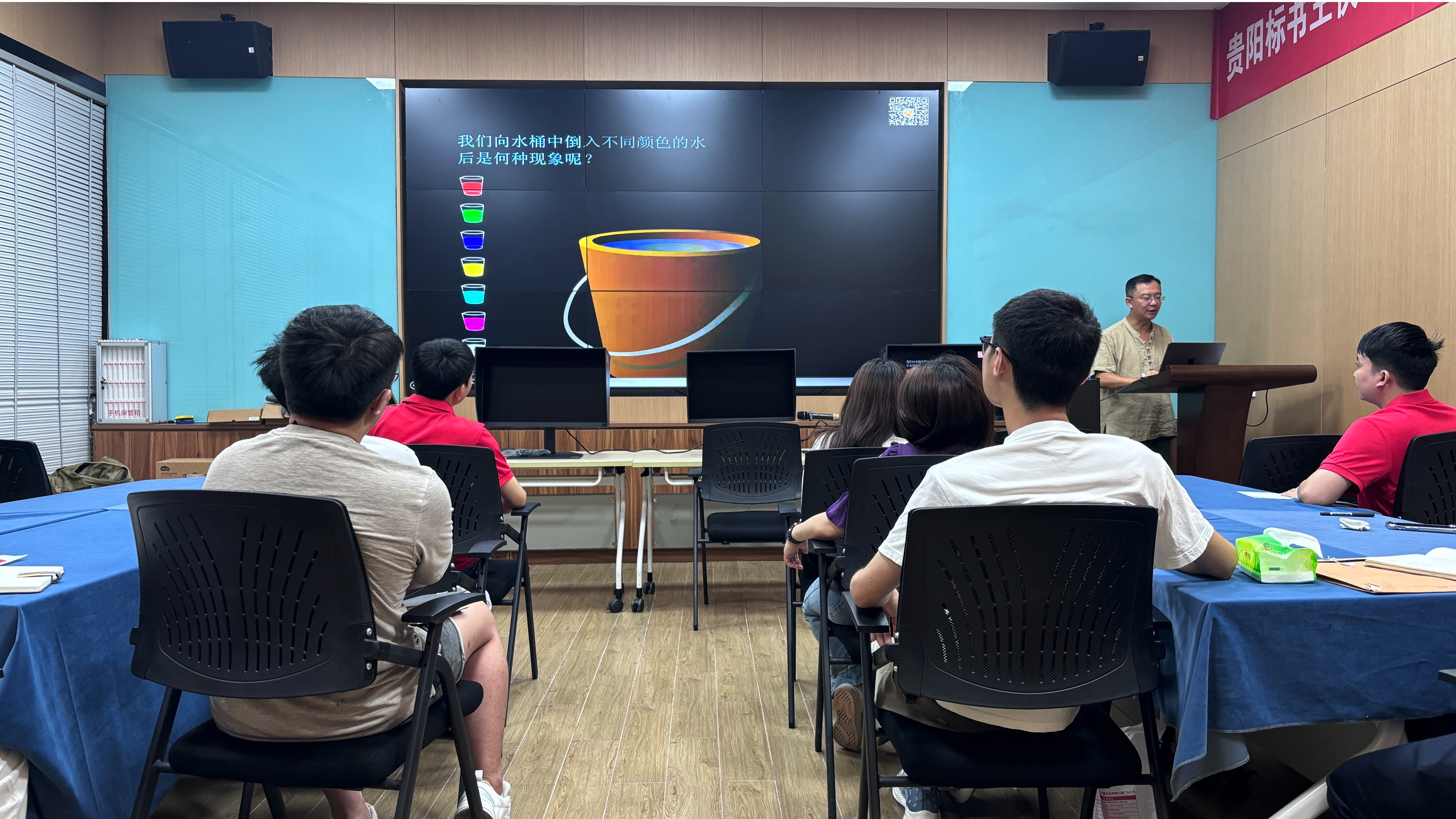 placeholder image sq